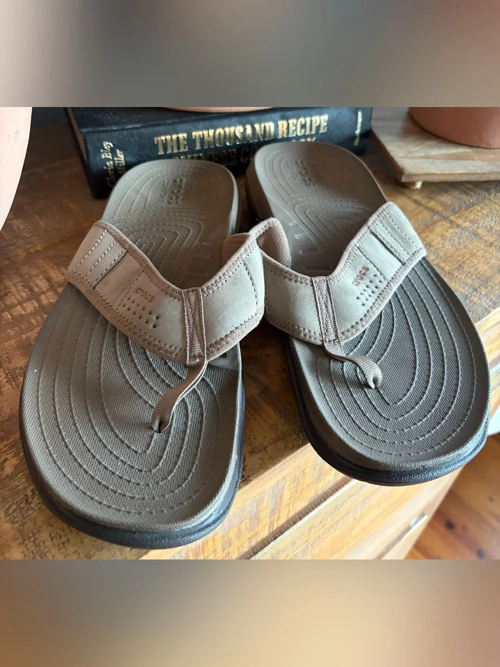 CROCS Men's Brown/Tan Comfort Flip Sandals Size 13